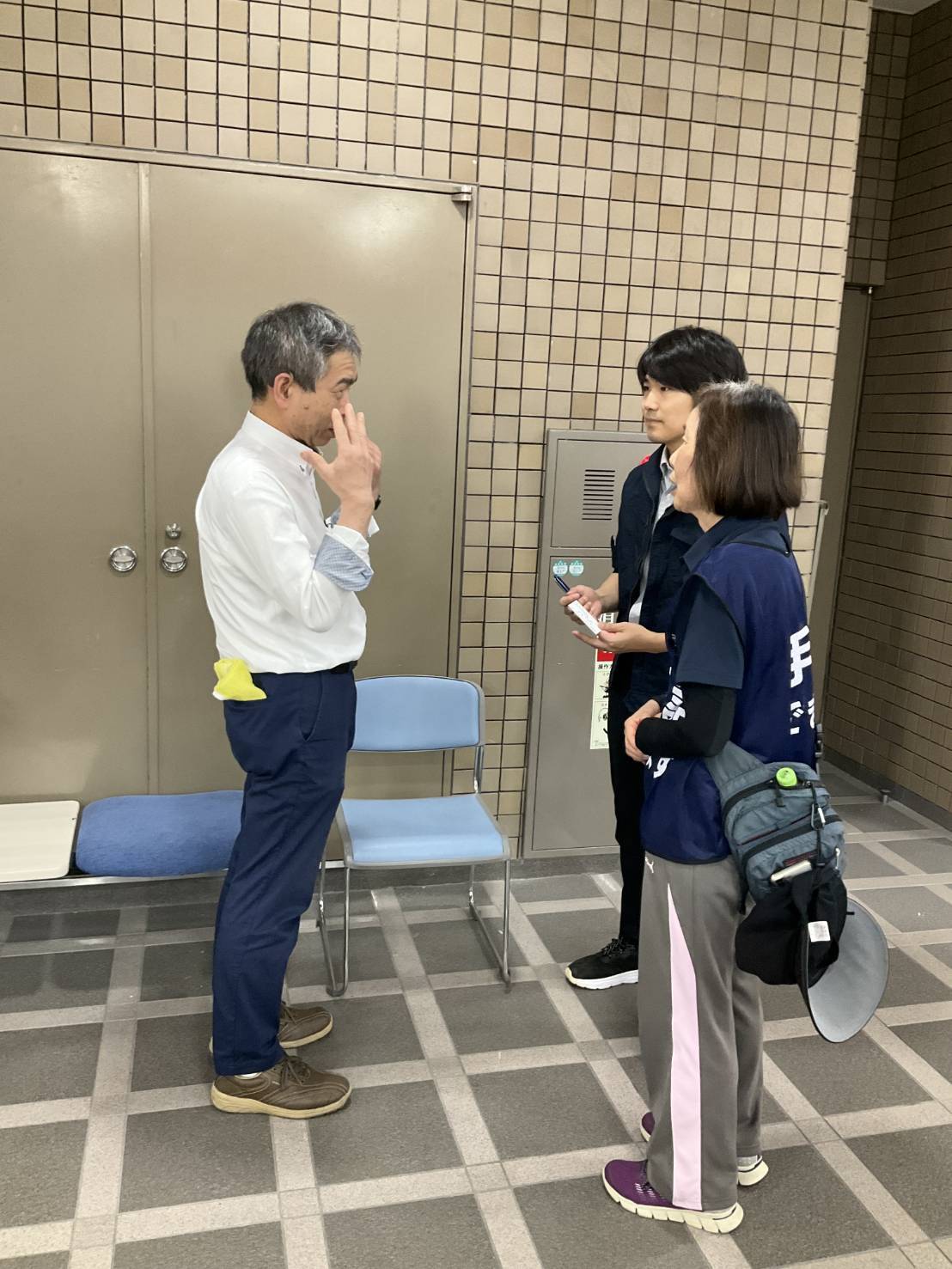 宇城市役所社会福祉課訪問し、きこえない・きこえにくい人への配慮と支援を依頼