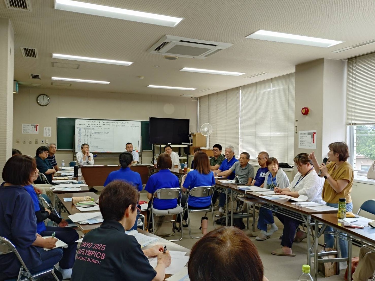 第2回熊本聴覚障害者等支援対策本部会議を開催し、被災地の状況報告、支援物資、情報保障、派遣体制など多岐にわたる課題について活発な意見交換が行われました